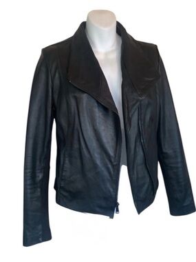 AQUA leather jacket, women S, Black double collar offset front zip pockets. EUC